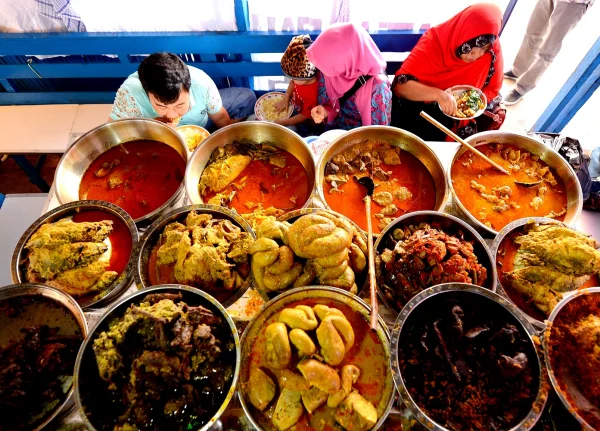 Nasi Kapau nan unik lagi lezat